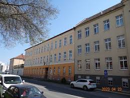 Hungary school